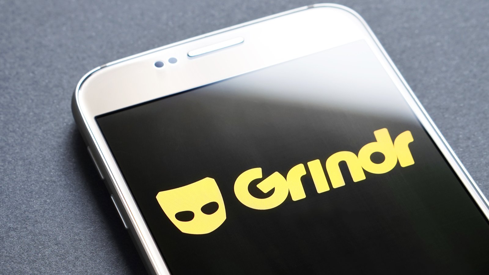 Grindr dans son plus simple appareil au village olympique des JO de Paris 2024 - © Tero Vesalainen / Shutterstock