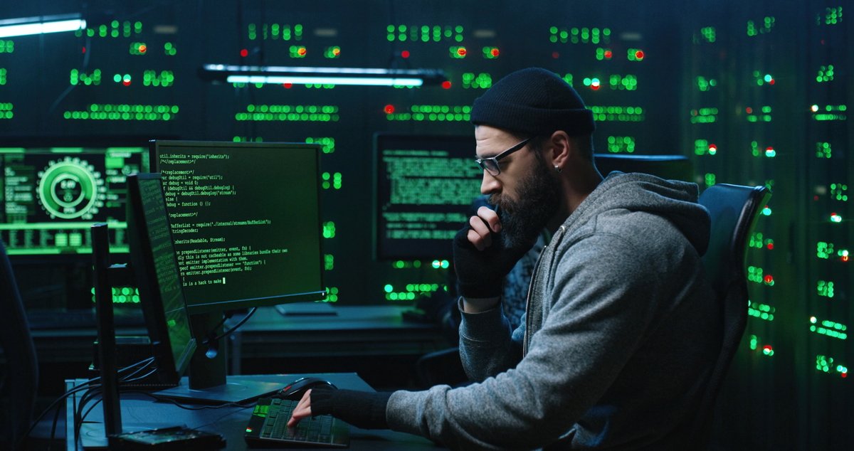 Si vous n'avez pas un bonnet, des mitaines et des écrans avec du code vert sur fond noir, vous n'êtes pas un vrai pirate