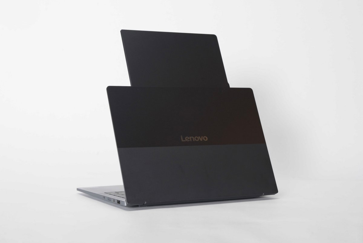 © Lenovo