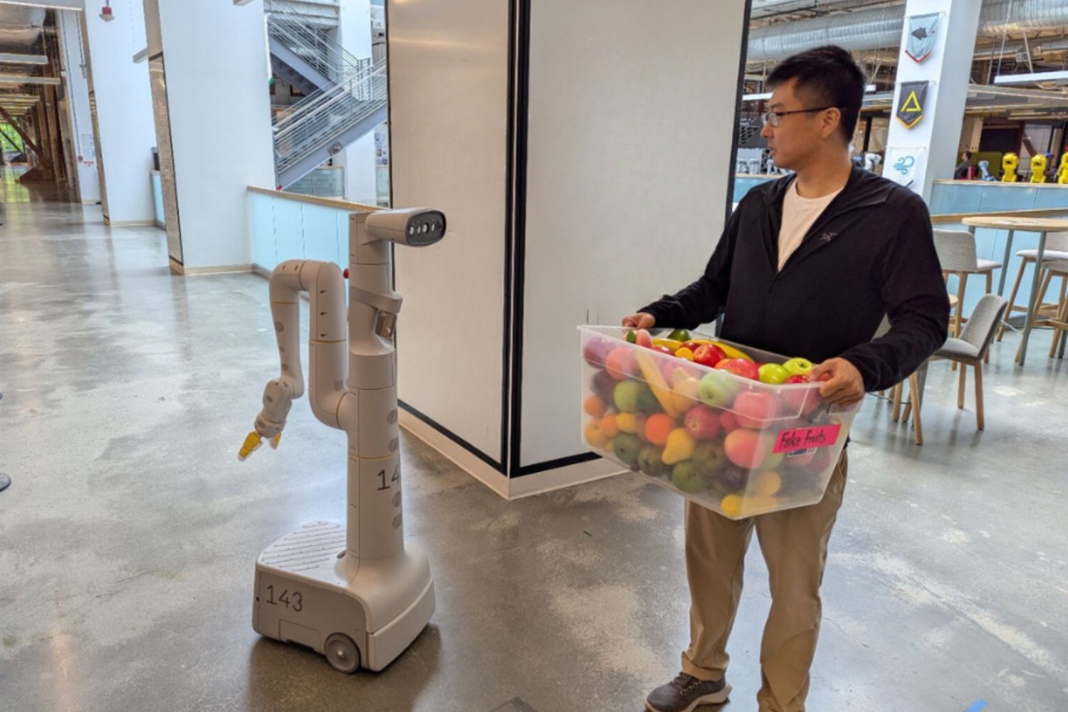 Le robot de Google DeepMind qui a reçu de nouvelles capacités grâce à Gemini © Google DeepMind