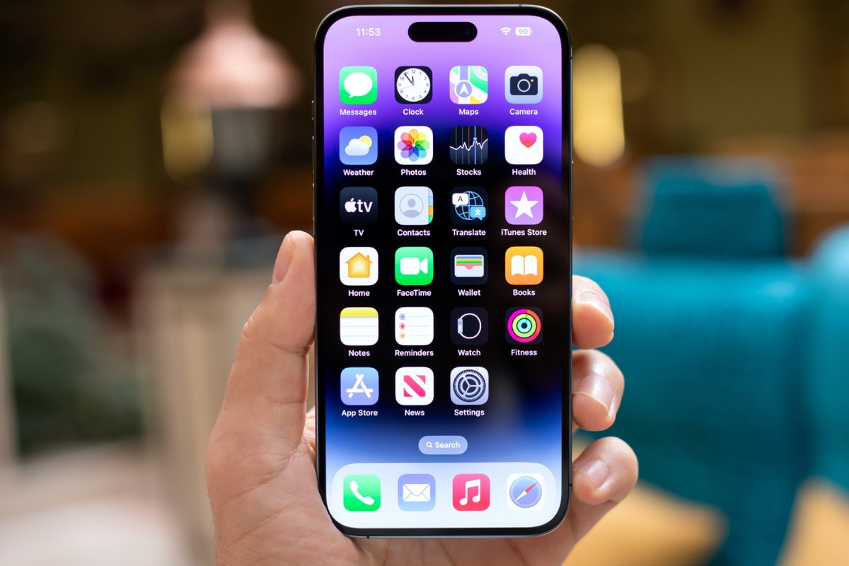 Les rumeurs vont bon train sur la Dynamic Island des prochaines modèles d'iPhone. ©DenPhotos / Shutterstock