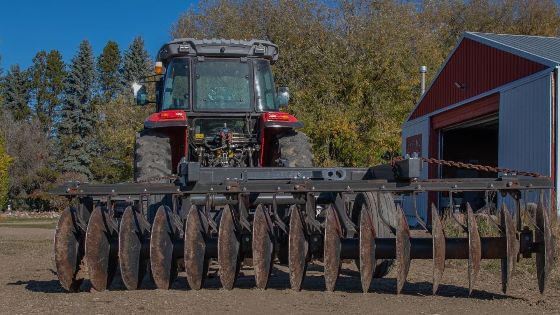 Ursa Ag veut revenir à des tracteurs avec davantage de simplicité technologique, et une meilleure réparabilité. © Ursa Ag