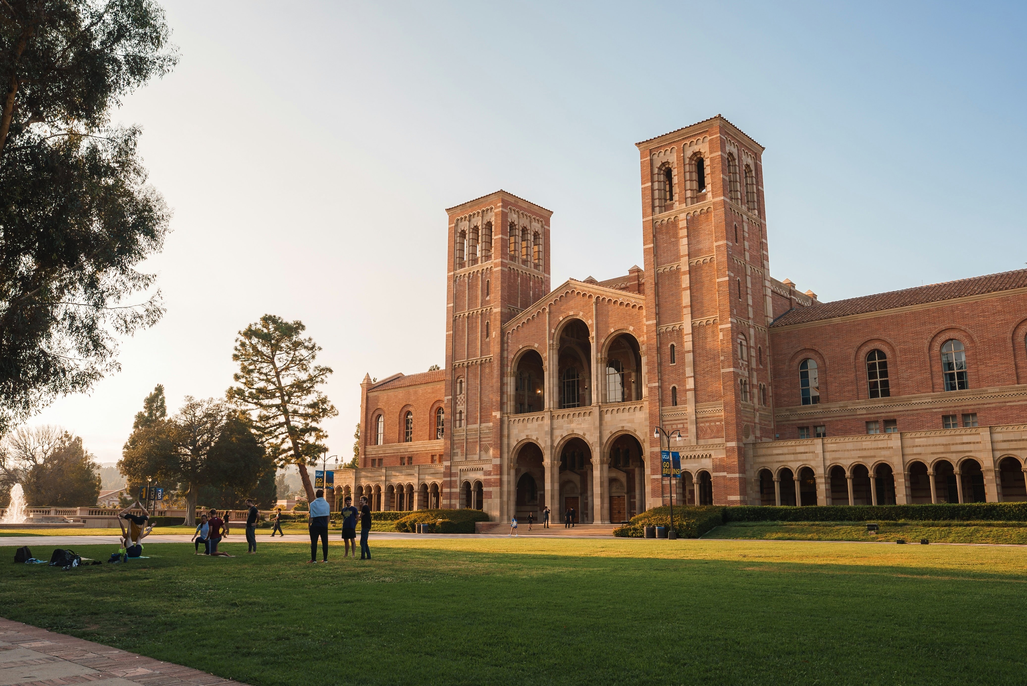 L'UCLA a été fondée en 1919 et peut accueillir plus de 40 000 étudiants. © Aerial Film Studio / Shutterstock