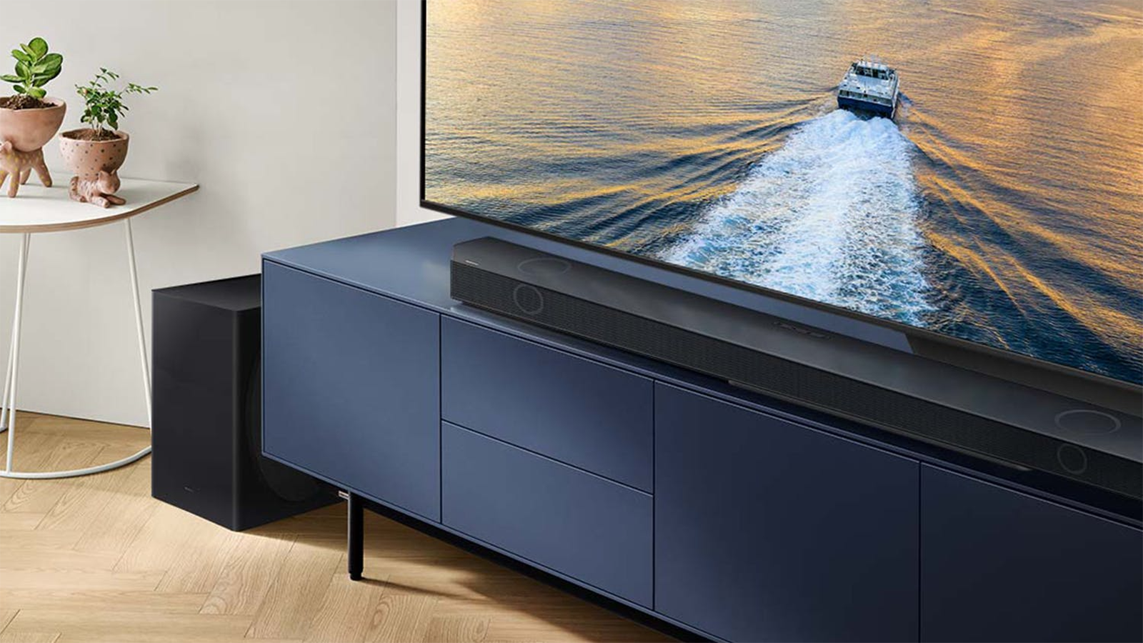La barre de son et le caisson de basse Samsung HW-Q930C