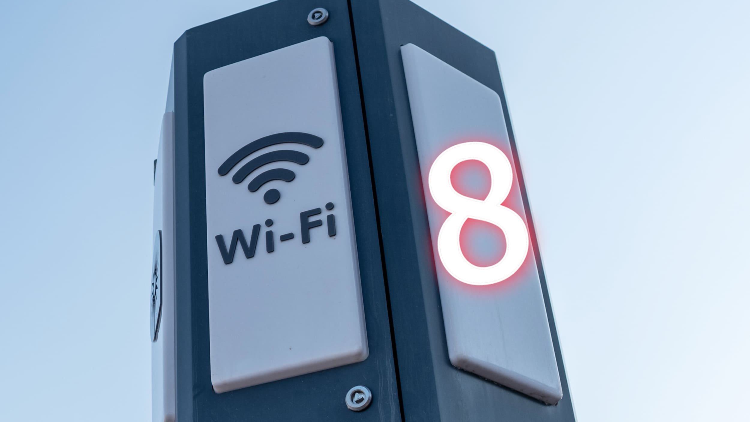 Qualcomm dévoile le FastConnect 8800, le premier chip mobile Wi-Fi 8 au monde avec une configuration 4x4. © Clubic x ANATOLY Foto / Shutterstock