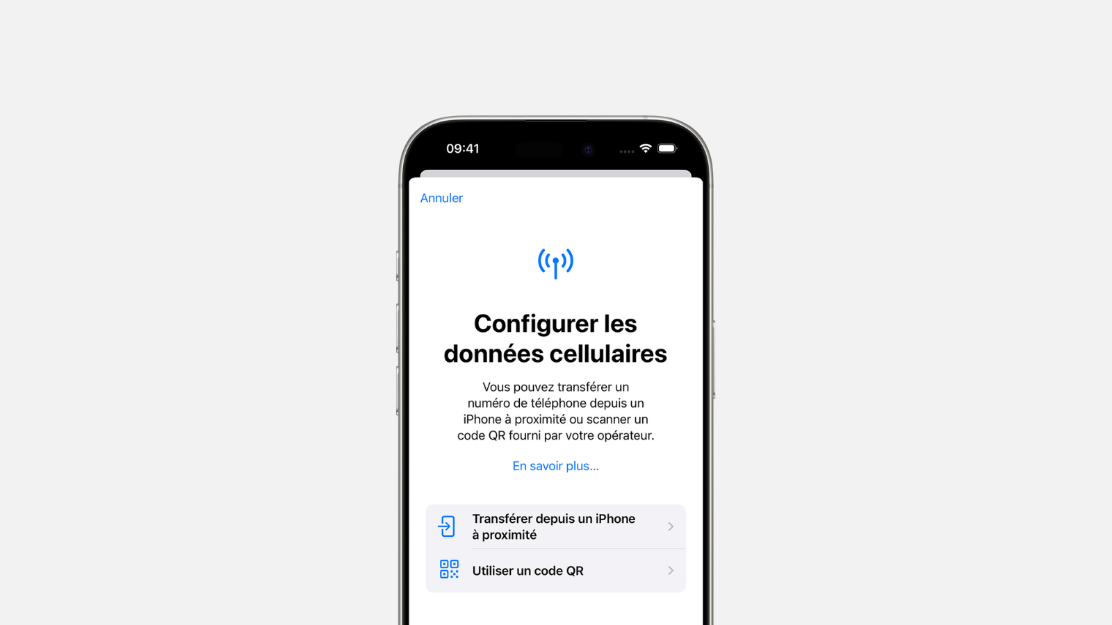 Cette approche s'inscrit dans la logique habituelle d'Apple de supprimer progressivement les ports et connecteurs physiques. © Apple