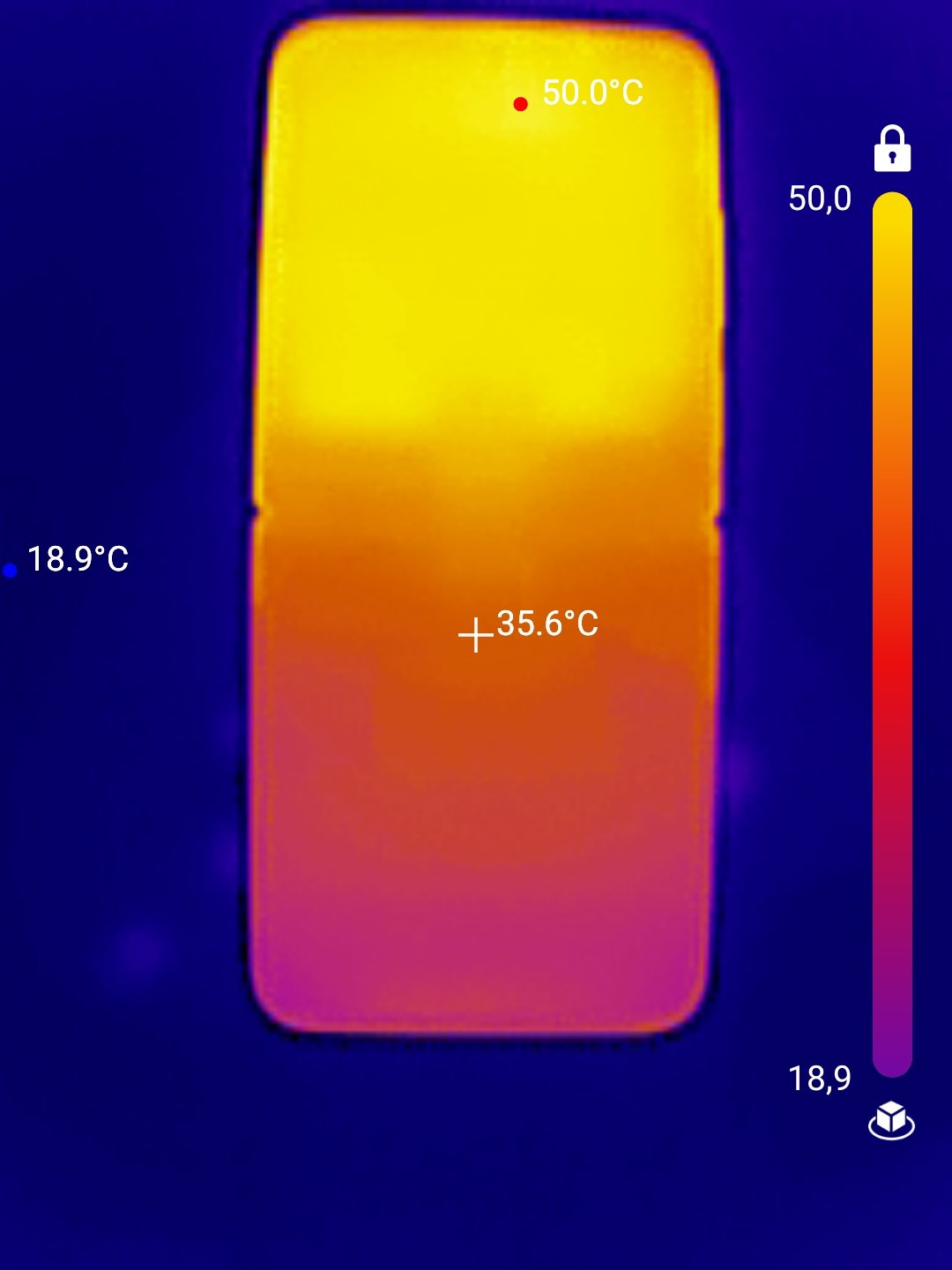 En utilisation intensive prolongée, la température peut atteindre 50° C © Marc Mitrani pour Clubic