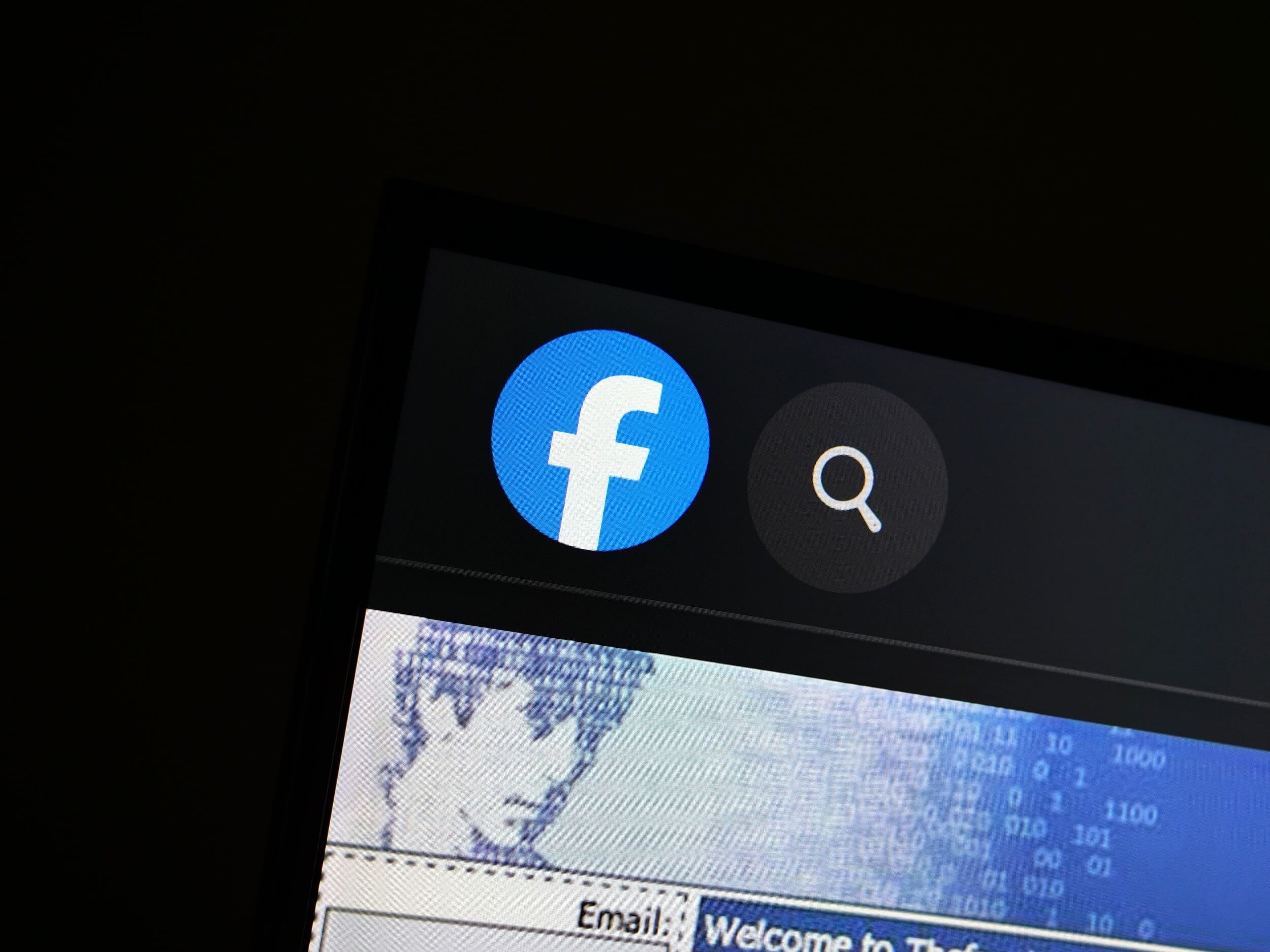 Facebook et Instagram devront bloquer les publicités frauduleuses de jeux d'argent. © Alexandre Boero / Clubic