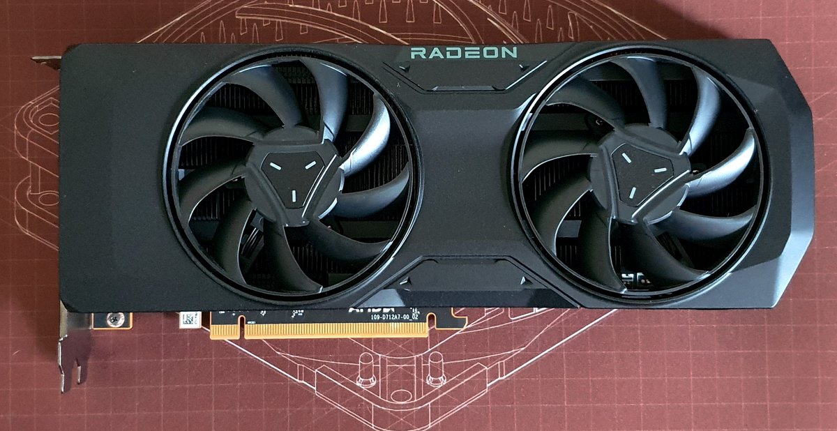 AMD Radeon RX 7800XT