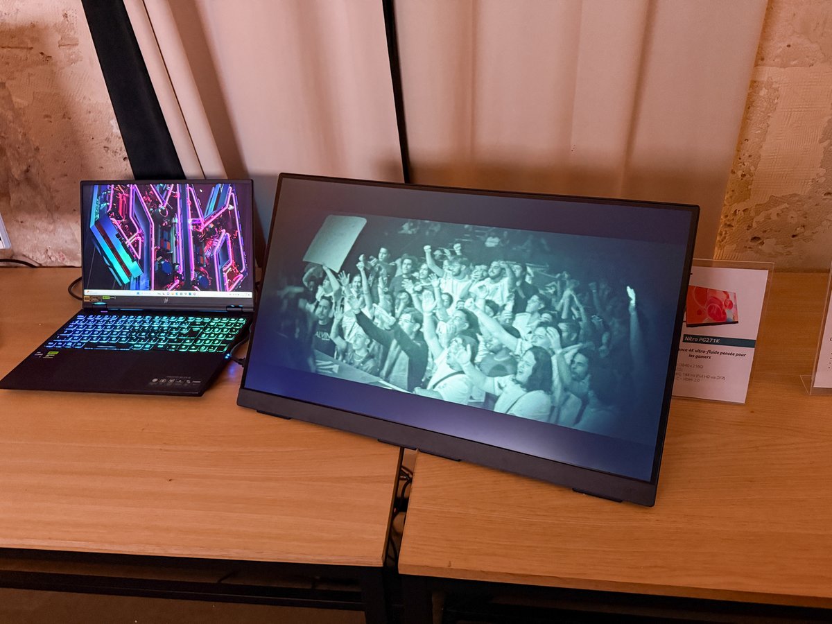 Le Acer Nitro PG271K en impose avec sa dalle de 27 pouces - © Charles Gouin-Peyrot pour Clubic