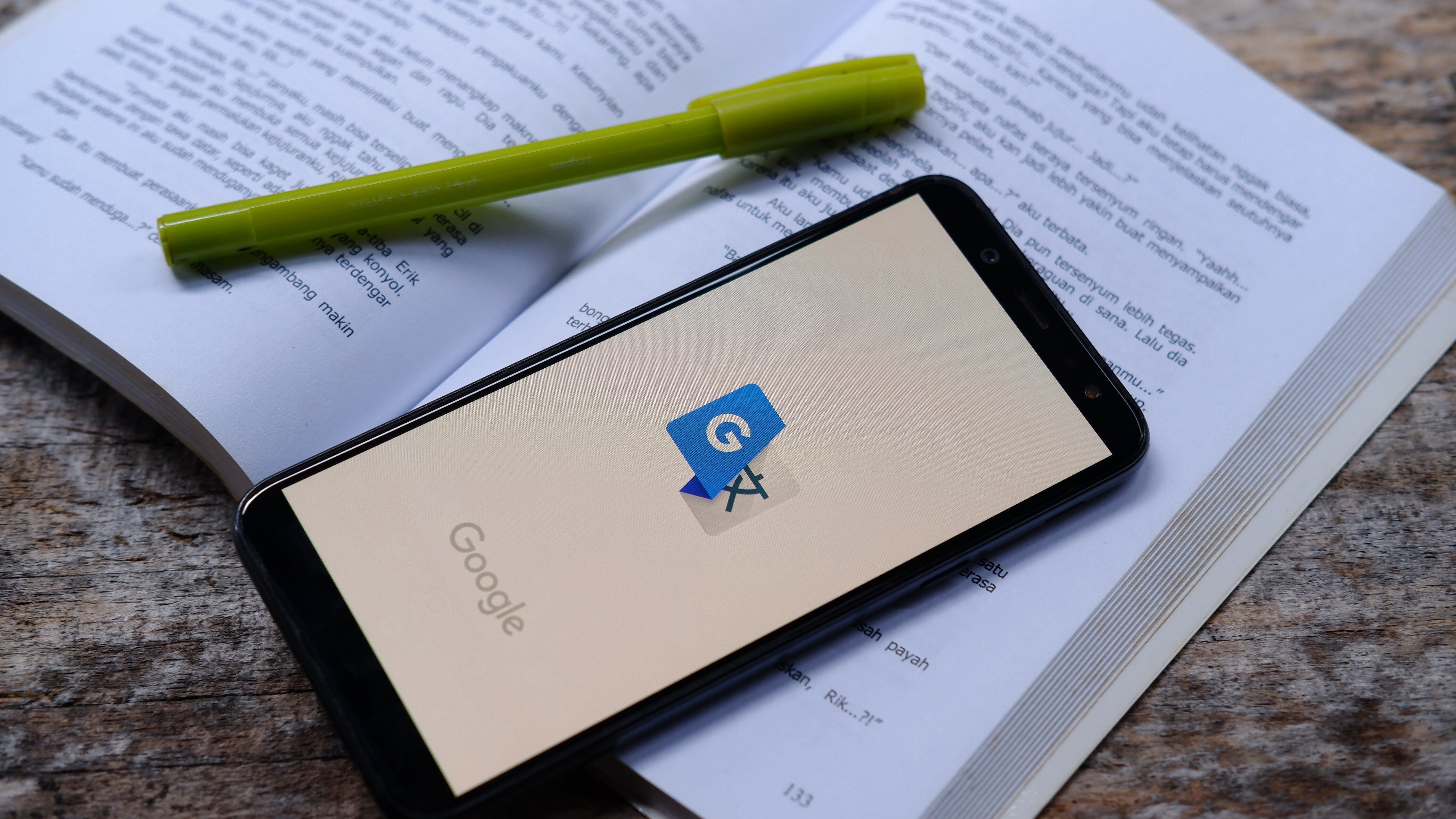  Google Traduction deviendra l’allié des touristes perdus © Poetra.RH / Shutterstock