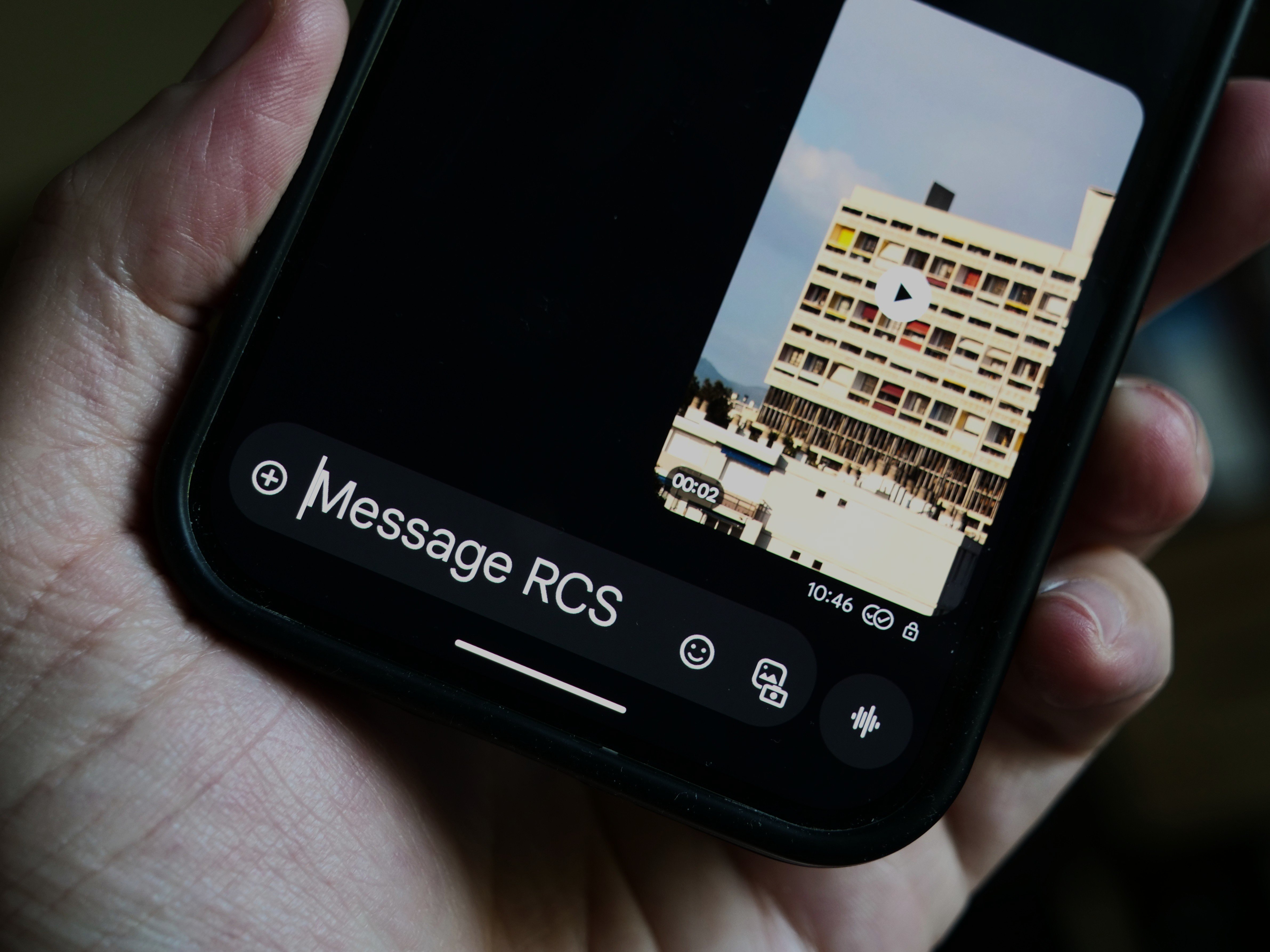 Apple prépare l'arrivée des messages RCS chiffrés par défaut dans iOS ©Alexandre Boero pour Clubic