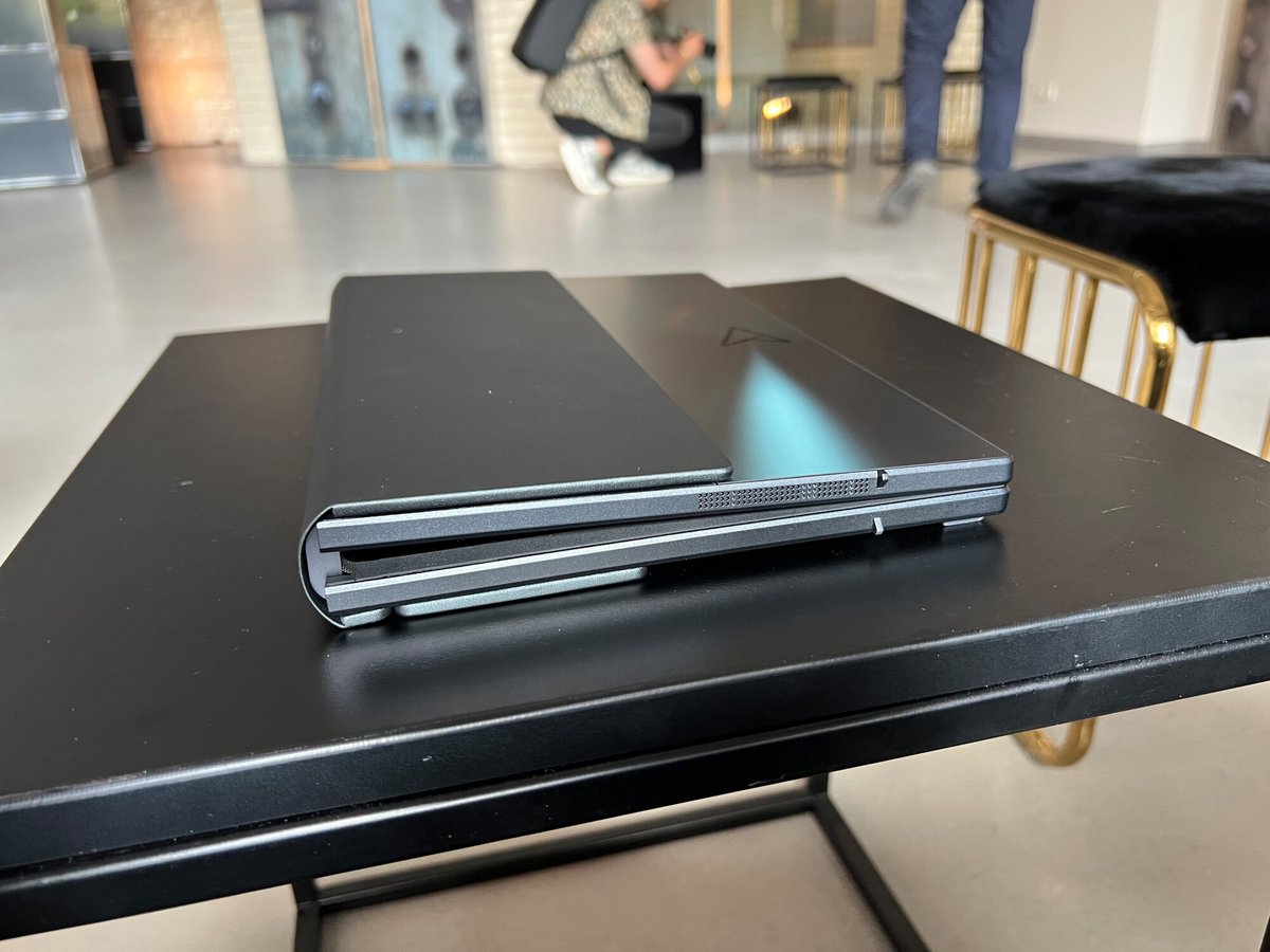 zenbook 17 fold oled