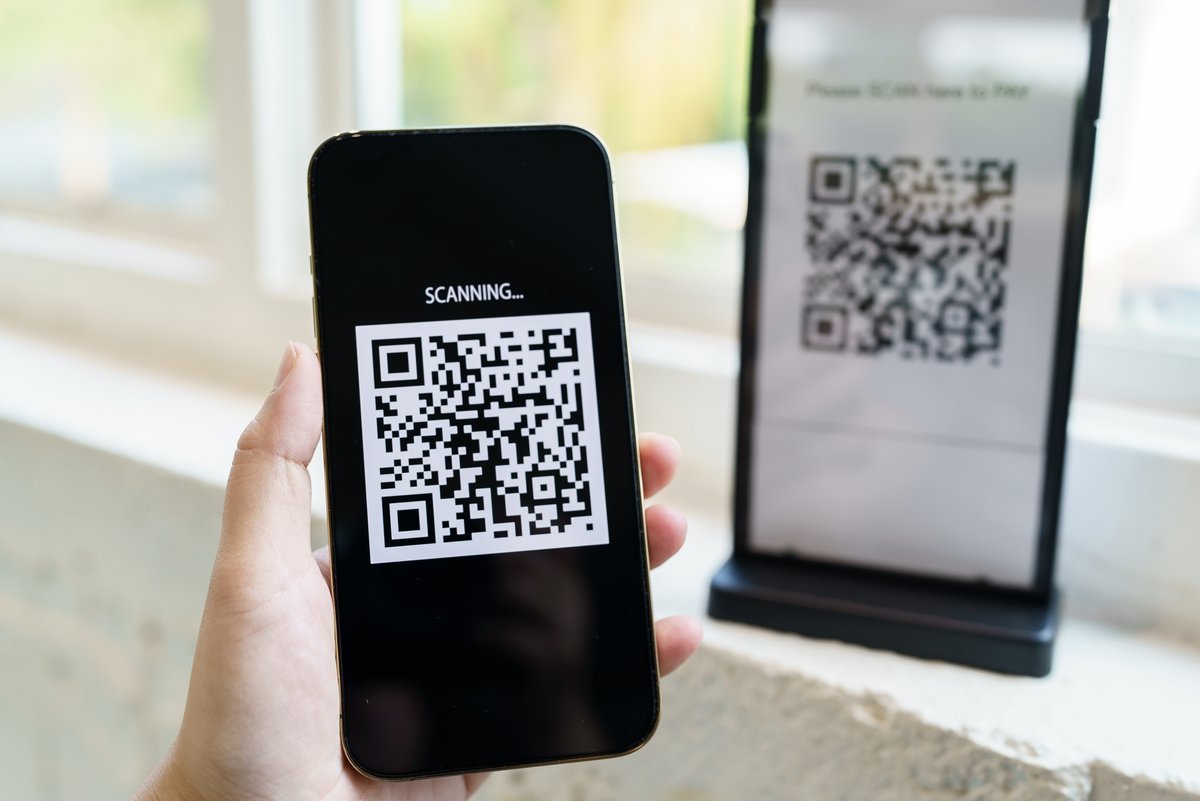 Méfiez-vous des QR codes dans la rue ! © Lee Charlie / Shutterstock