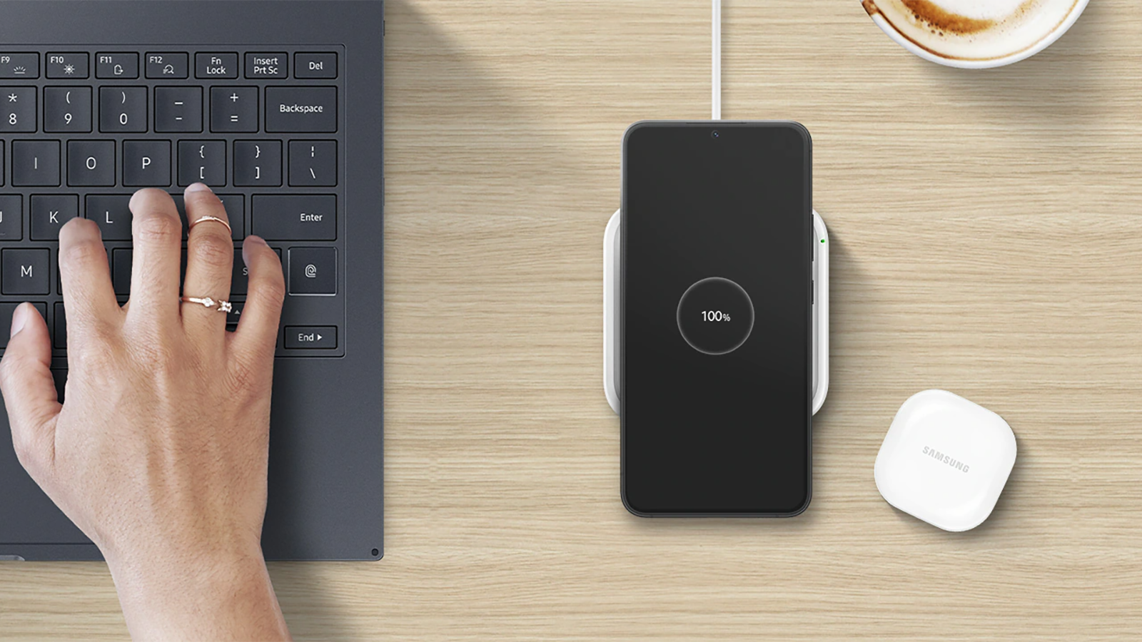 Le chargeur à induction Samsung en action