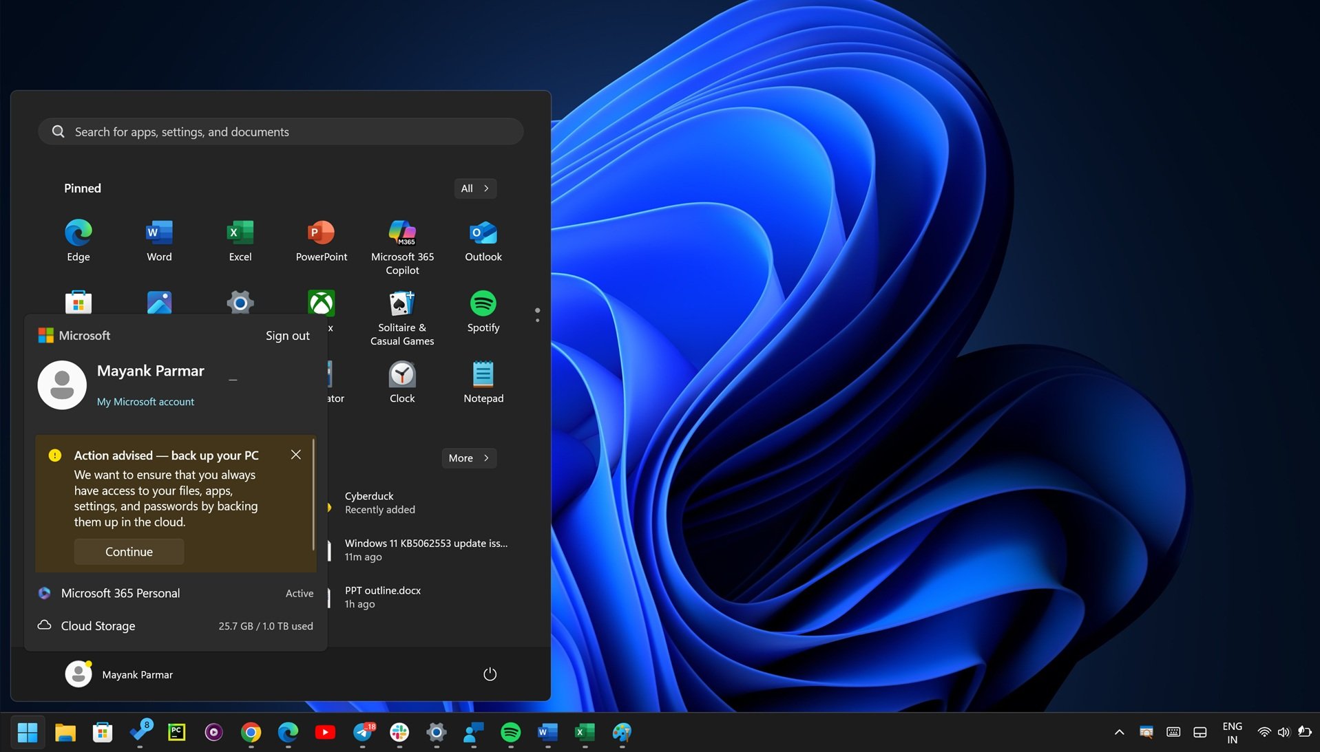 Microsoft se permet désormais de vous "inviter" à synchroniser votre PC avec OneDrive depuis le menu Dmarrer. © Windows Latest