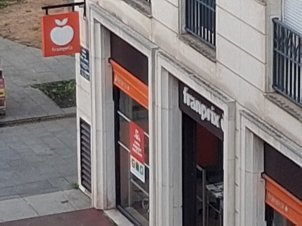 Zoom 10x © Marc Mitrani pour Clubic