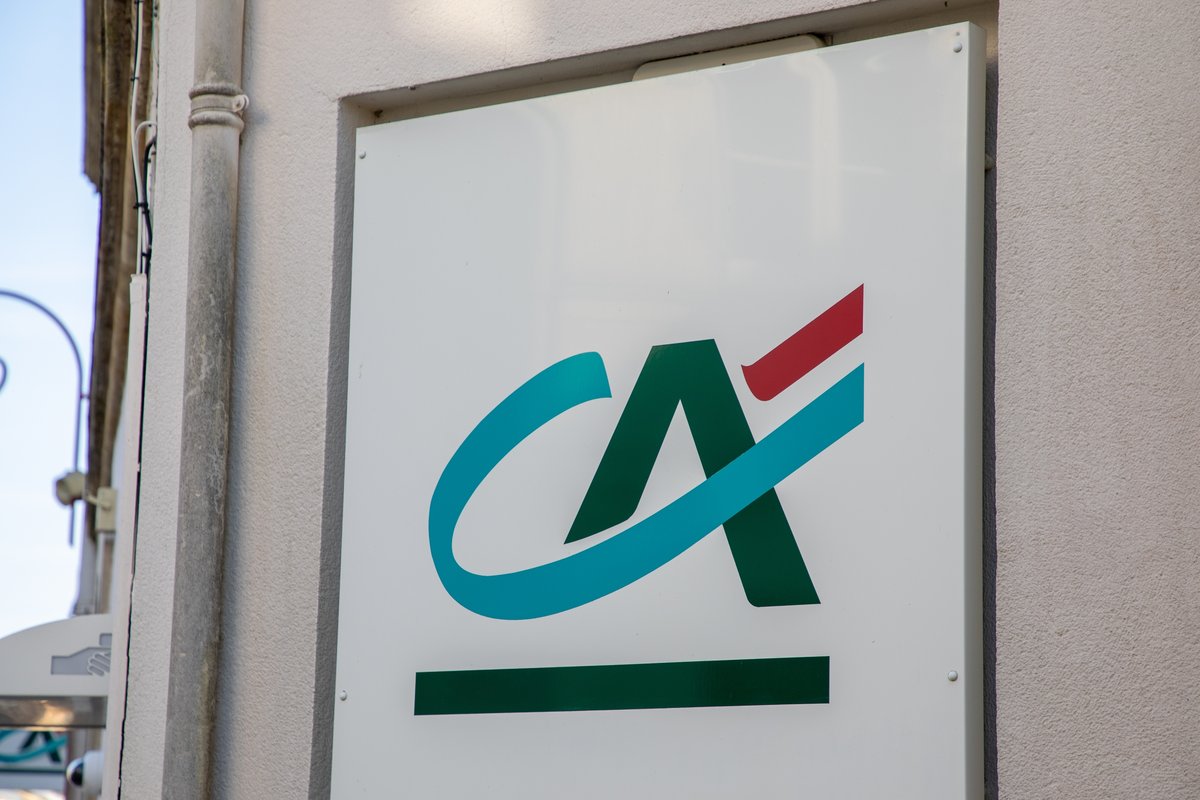 Crédit Agricole, logo de la banque © sylv1rob1 / Shutterstock.com