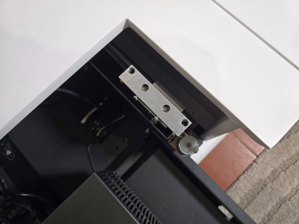 Voici le mécanisme sur lequel repose le plateau coulissant. © Matthieu Legouge