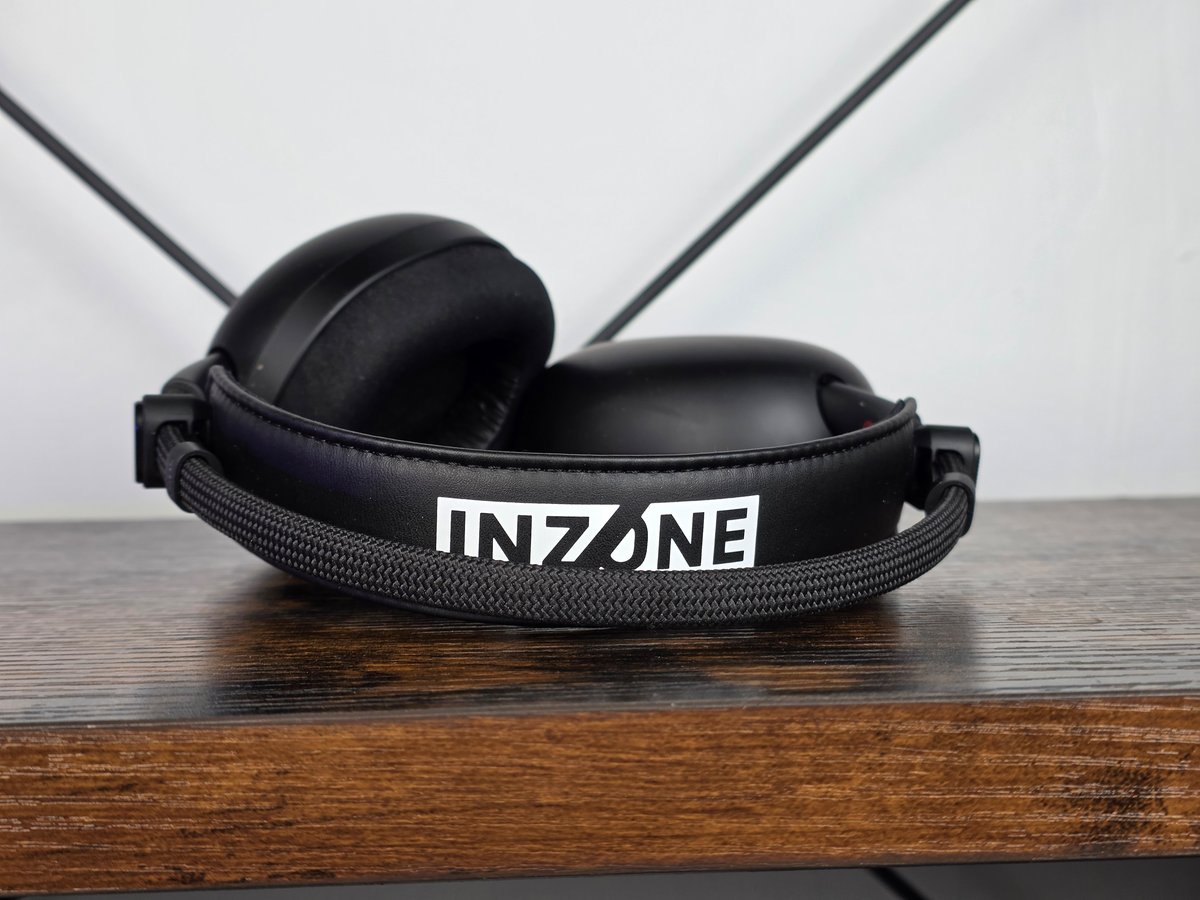 L'Inzone H9 II n'est pas le plus passe-partout des casques, mais est suffisamment discret pour être utilisé en tant que produit nomade© Guillaume Fourcadier pour Clubic