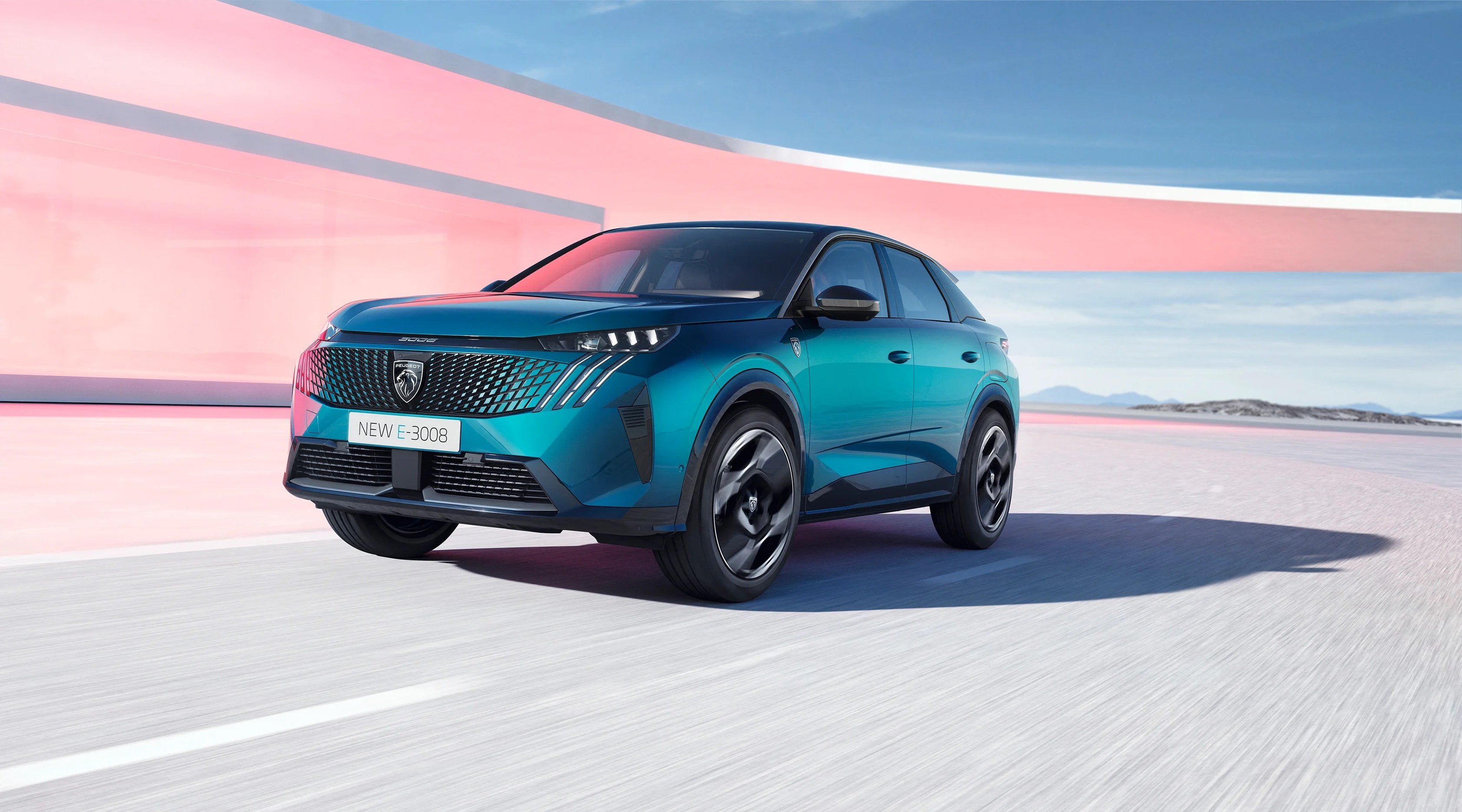 Contre toute attente, le nouveau Peugeot e-3008, tout électrique donc, sera concerné par cette mesure. ©Peugeot