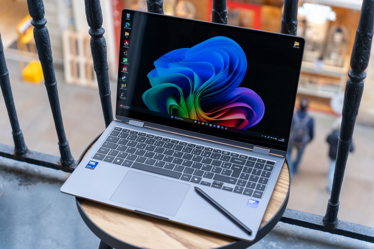 Le format 16:9 du Galaxy Book 5 360 est démodé et peu confortable © Nathan Le Gohlisse pour Clubic