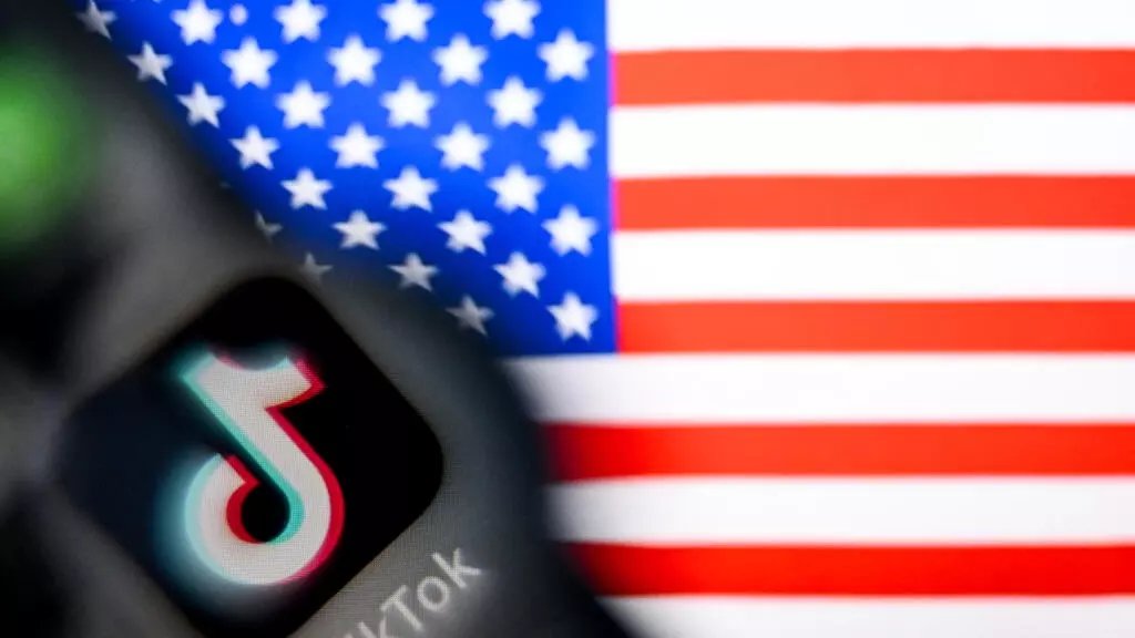 Cette arrivée sur le réseau social de ByteDance survient à moins d'un mois de l'échéance fatidique du 17 septembre, qui pourrait sonner le glas de l'application aux États-Unis. © AFP