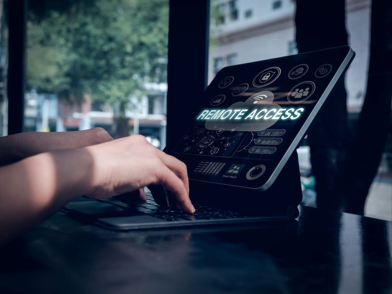 En plus de la restitution du matériel informatique, votre DSI doit révoquer tous les accès à distance du salarié sur le départ - ©tete_escape / Shutterstock