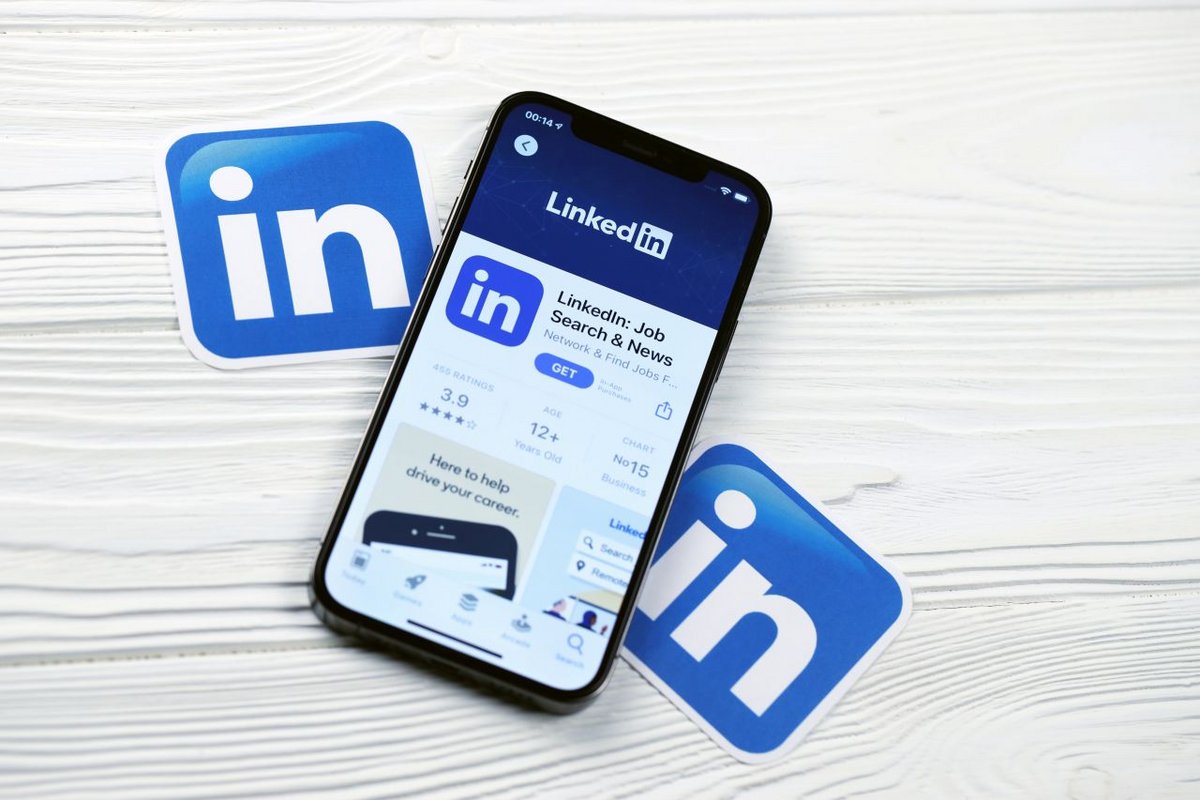 En 2023, LinkedIn a bloqué plus de 120 millions de faux comptes, destinés à des campagnes de phishing - ©Mehaniq / Shutterstock