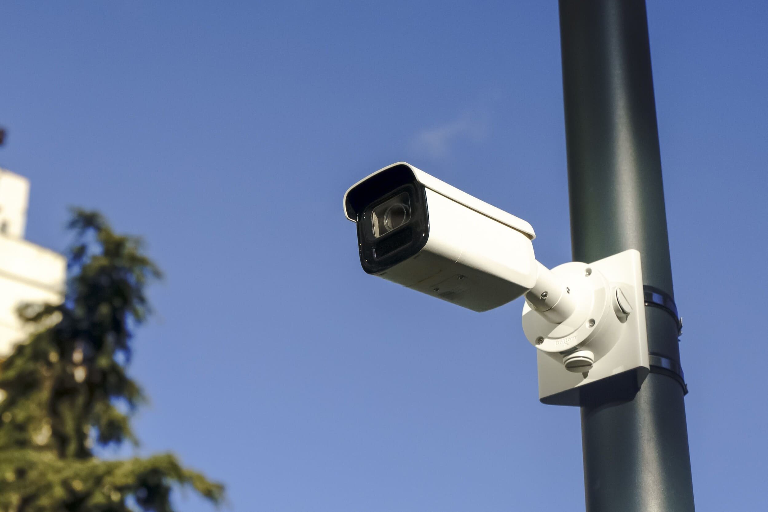 La justice bloque l'intelligence artificielle dans la vidéosurveillance publique française. © Zuyeu Uladzimir / Shutterstock