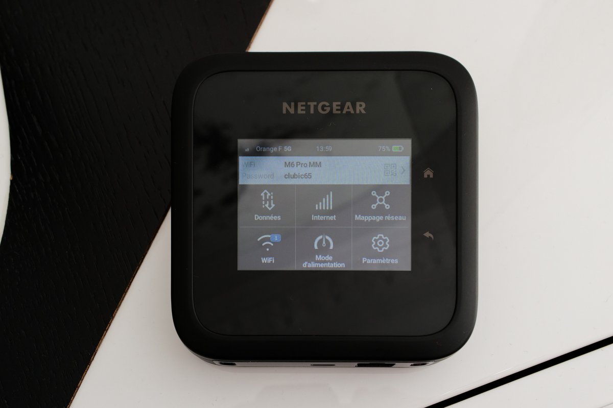 Netgear Nighthawk M6 Pro © Marc Mitrani pour Clubic