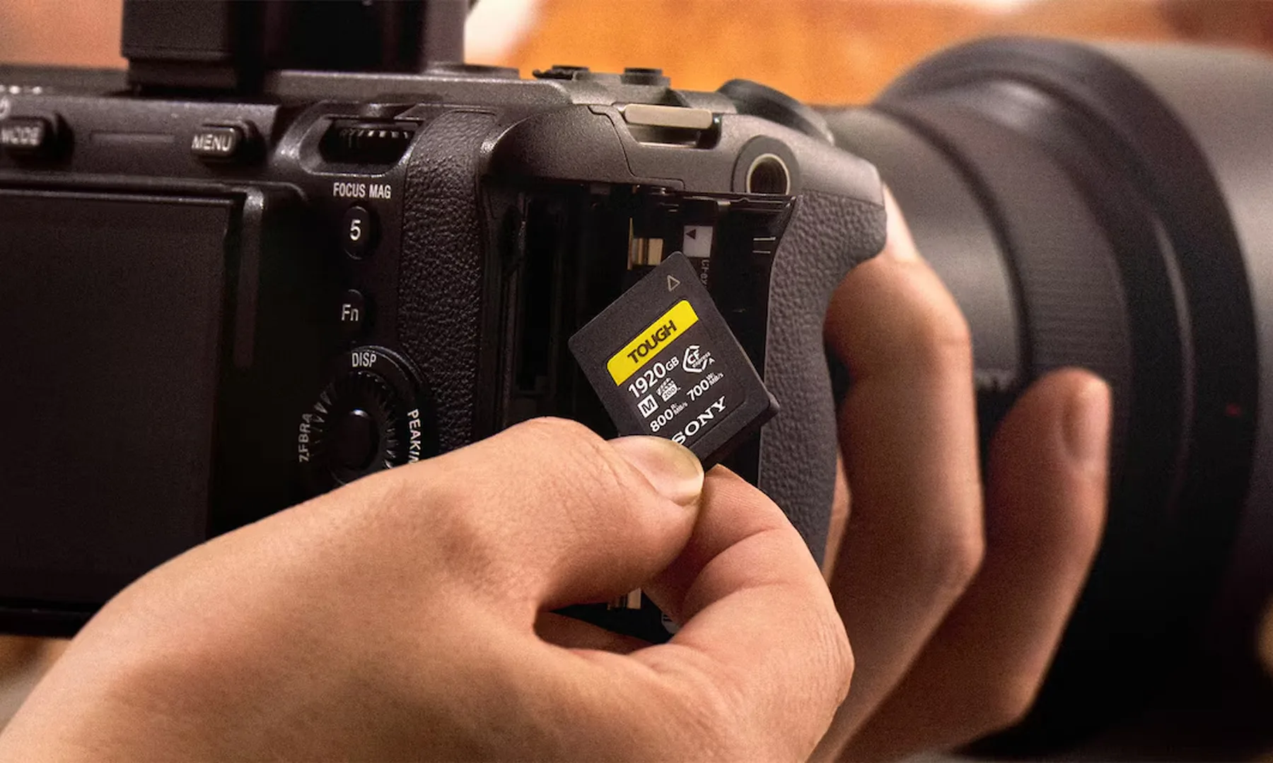 Sony suspend temporairement les commandes de nombreuses cartes mémoire. © Sony