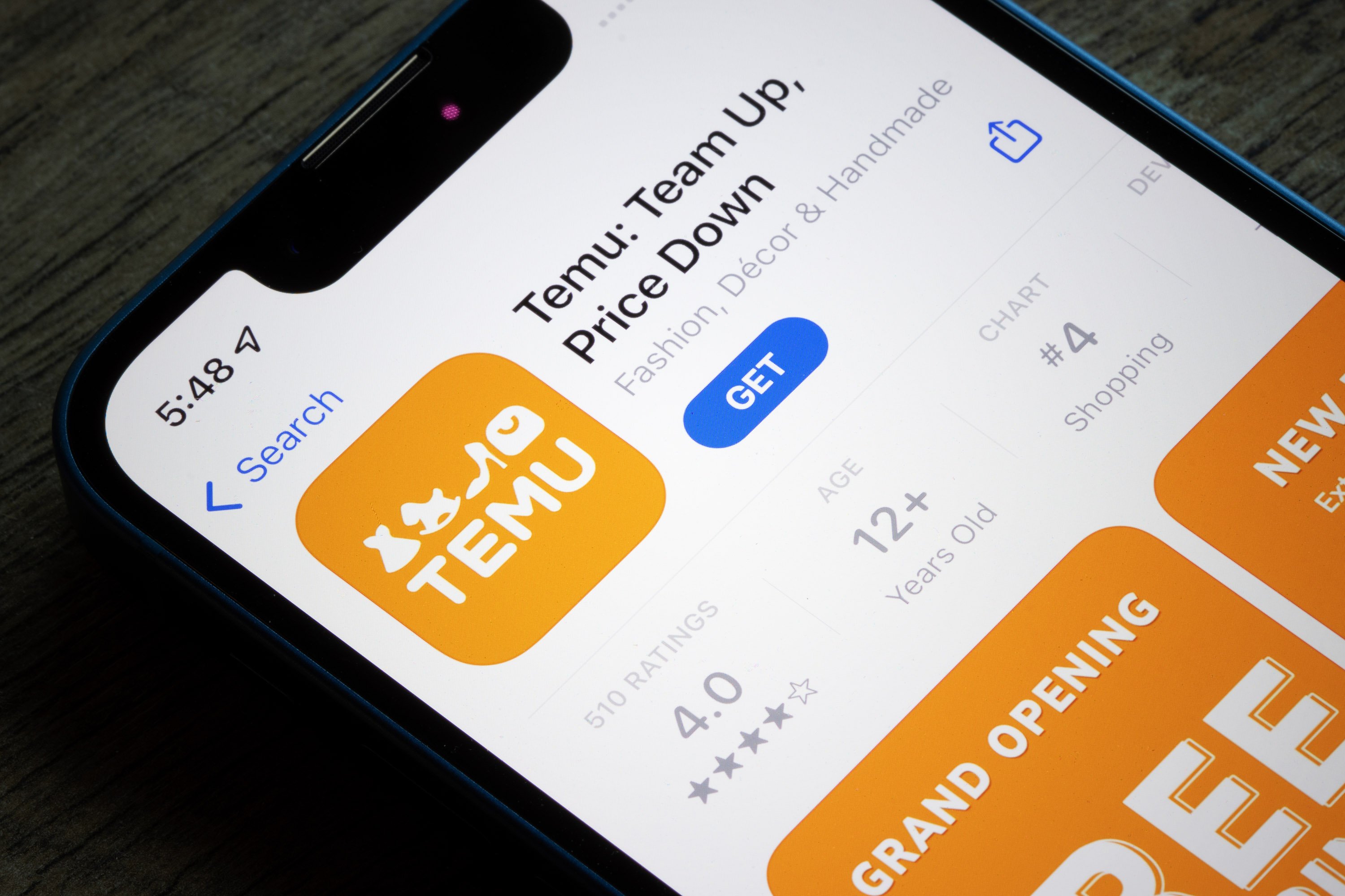 Temu, l'application de shopping en ligne qui cartonne mais espionne ? © Tada Images / Shutterstock
