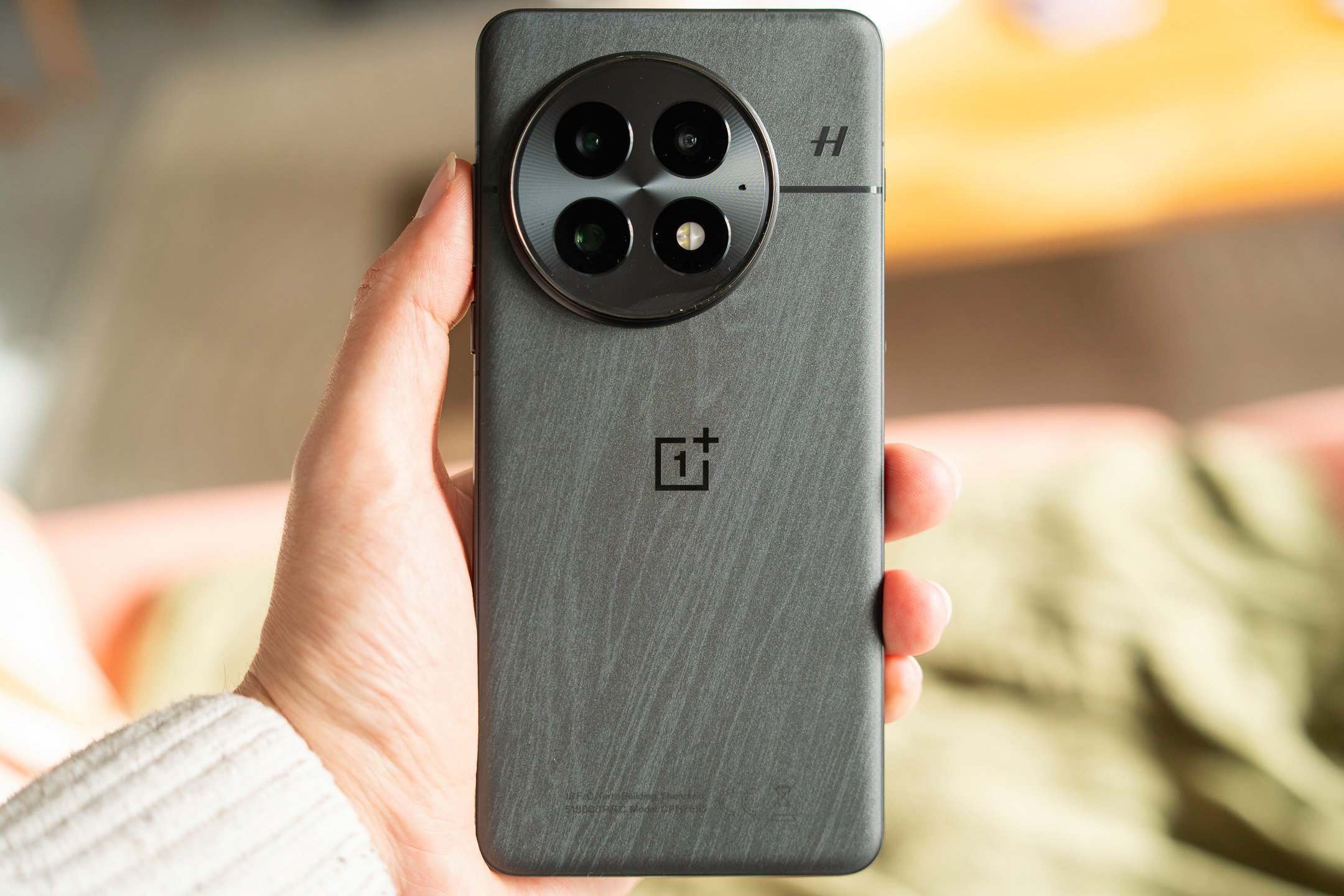 Le OnePlus 13. ©Pierre Crochart pour Clubic.com