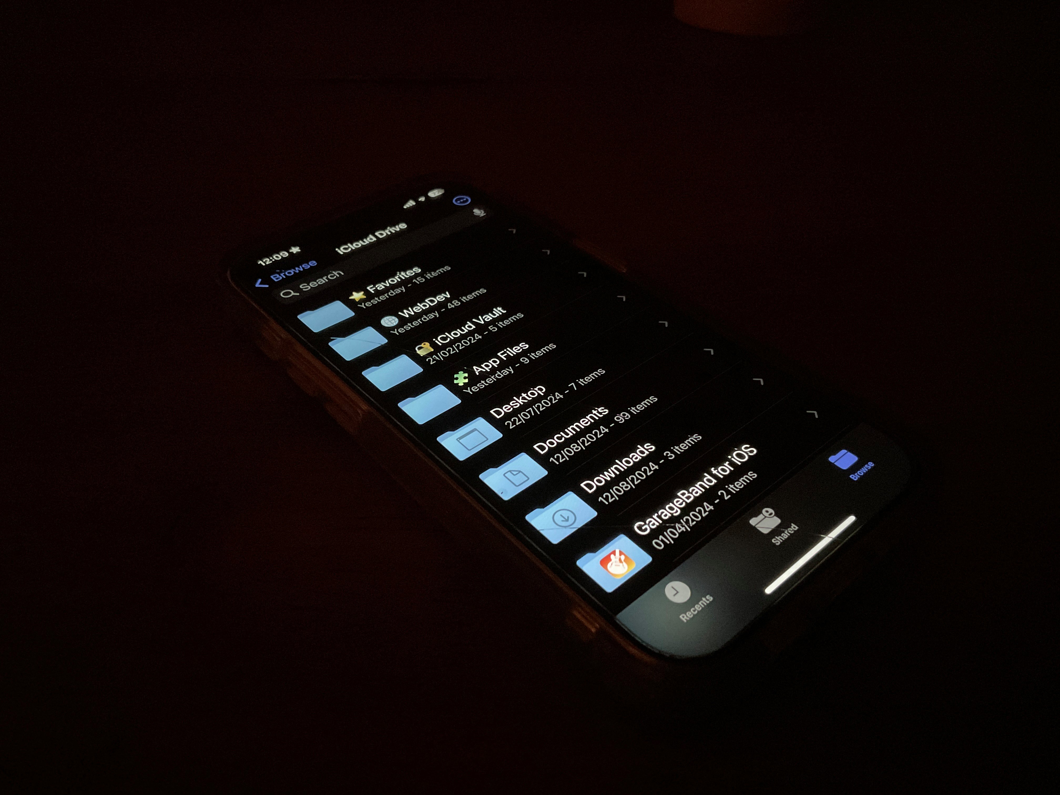 Le service de stockage dispose-t-il de versions mobiles ?
