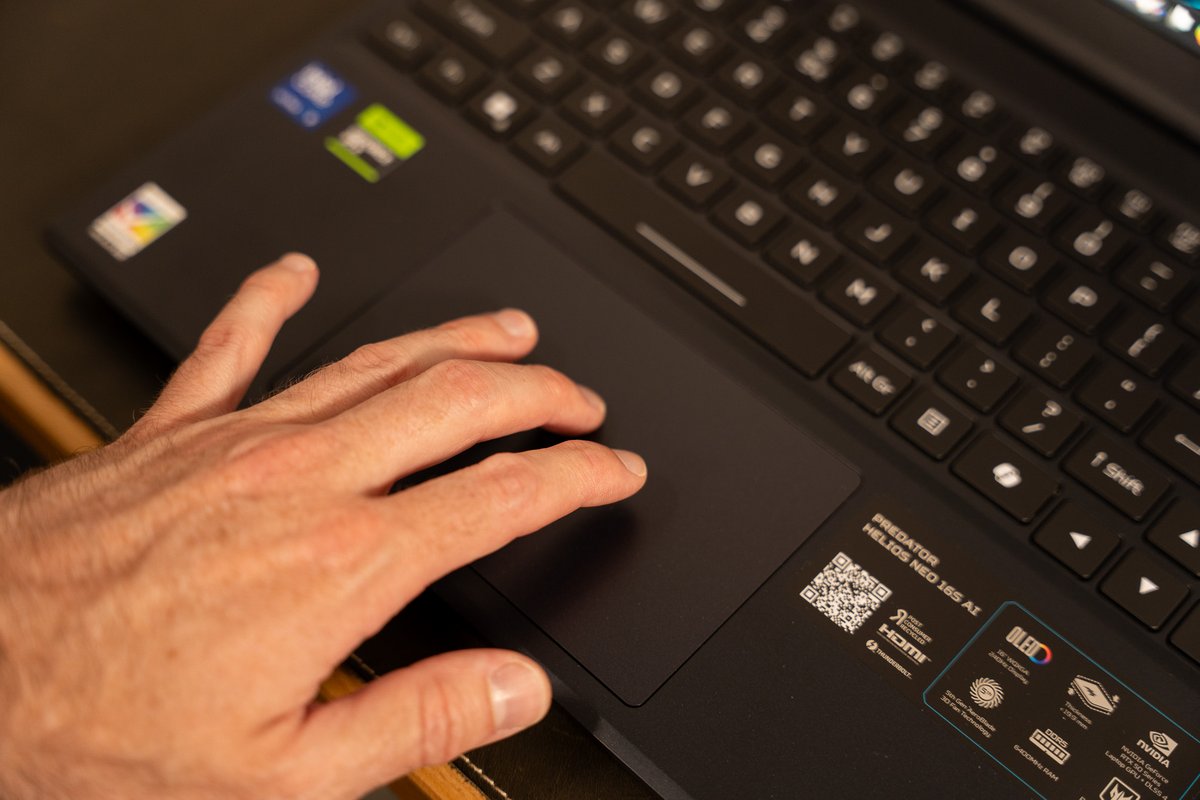 Acer Predator Helios Neo 16S AI