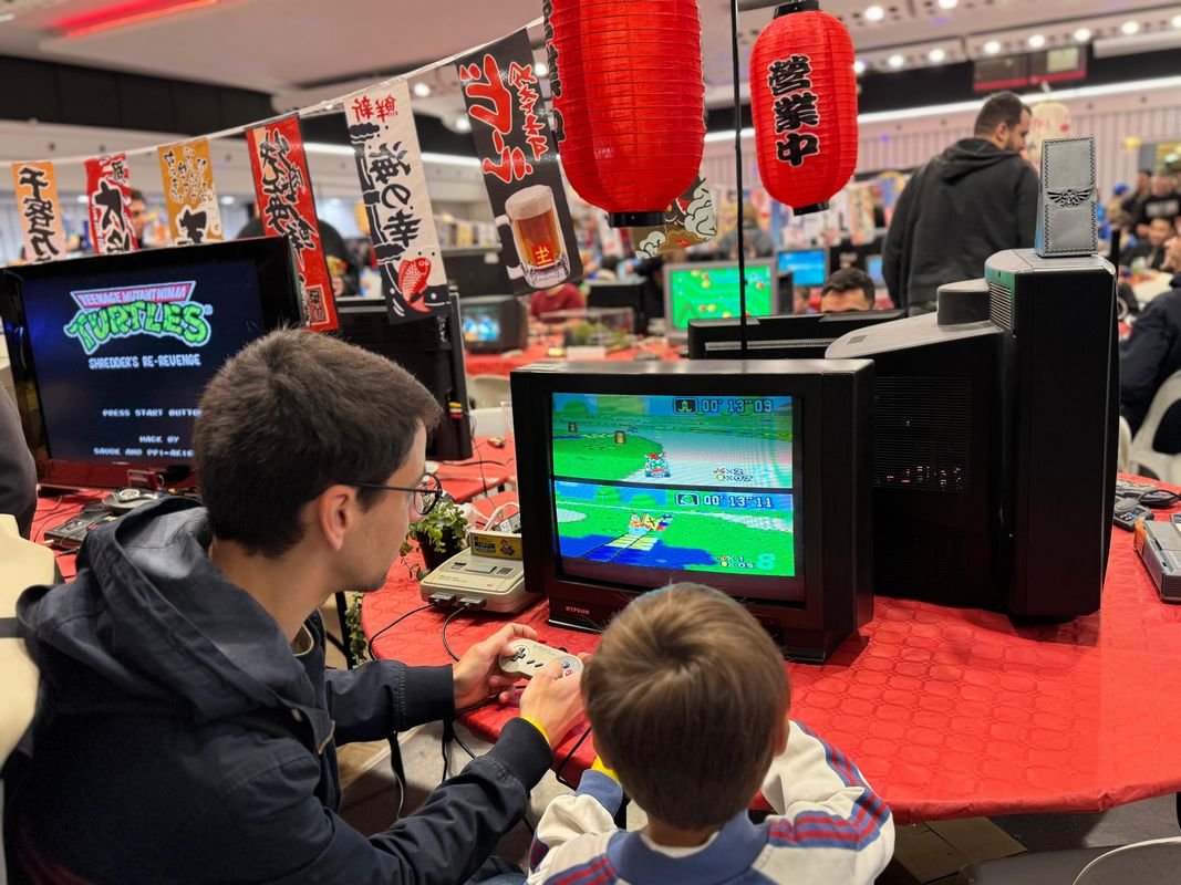 La transmission intergénérationnelle en action. ©Stéphane Ficca / Clubic