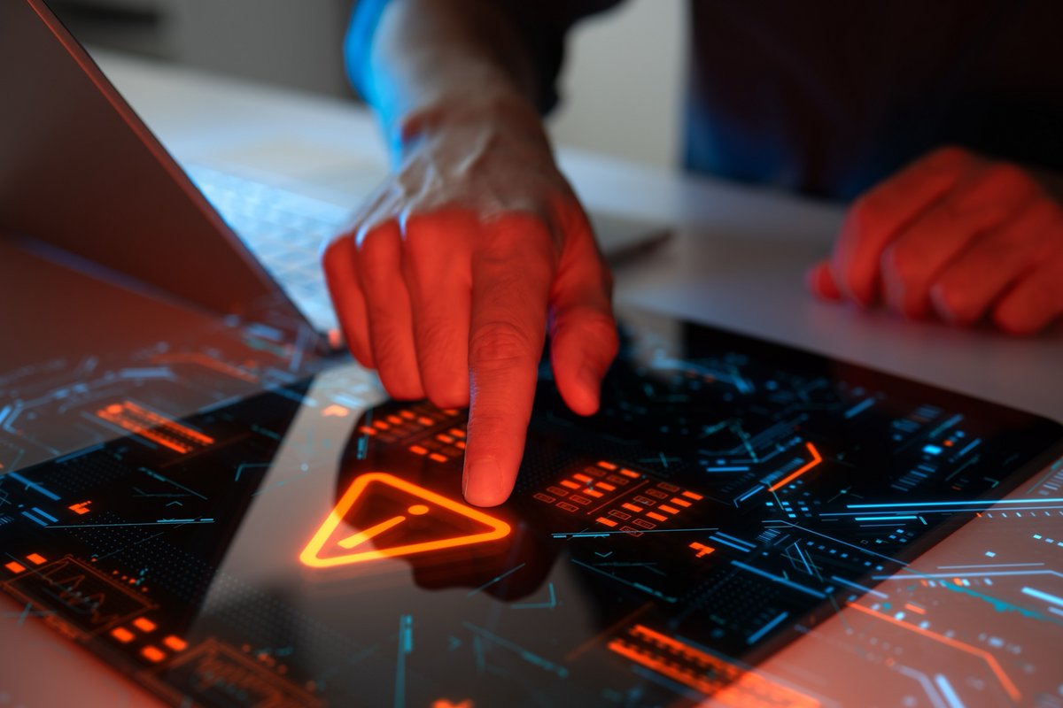 Face au risque potentiel omniprésent, charge à l'internaute de rester vigilant et de s'informer sur le fournisseur VPN auprès duquel il envisage de souscrire. © amgun / Shutterstock