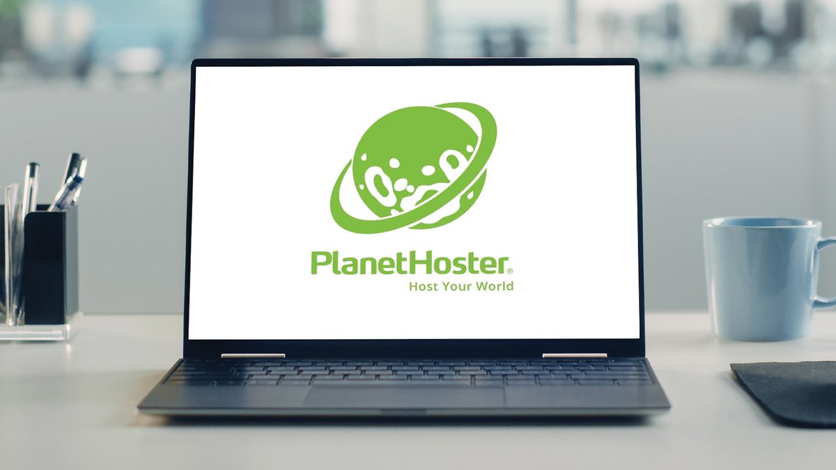 PlanetHoster propose des VPS hybrides performants alliant la fiabilité d’un serveur dédié et la flexibilité du cloud, avec gestion technique incluse - © Axel Reghis | Shutterstock