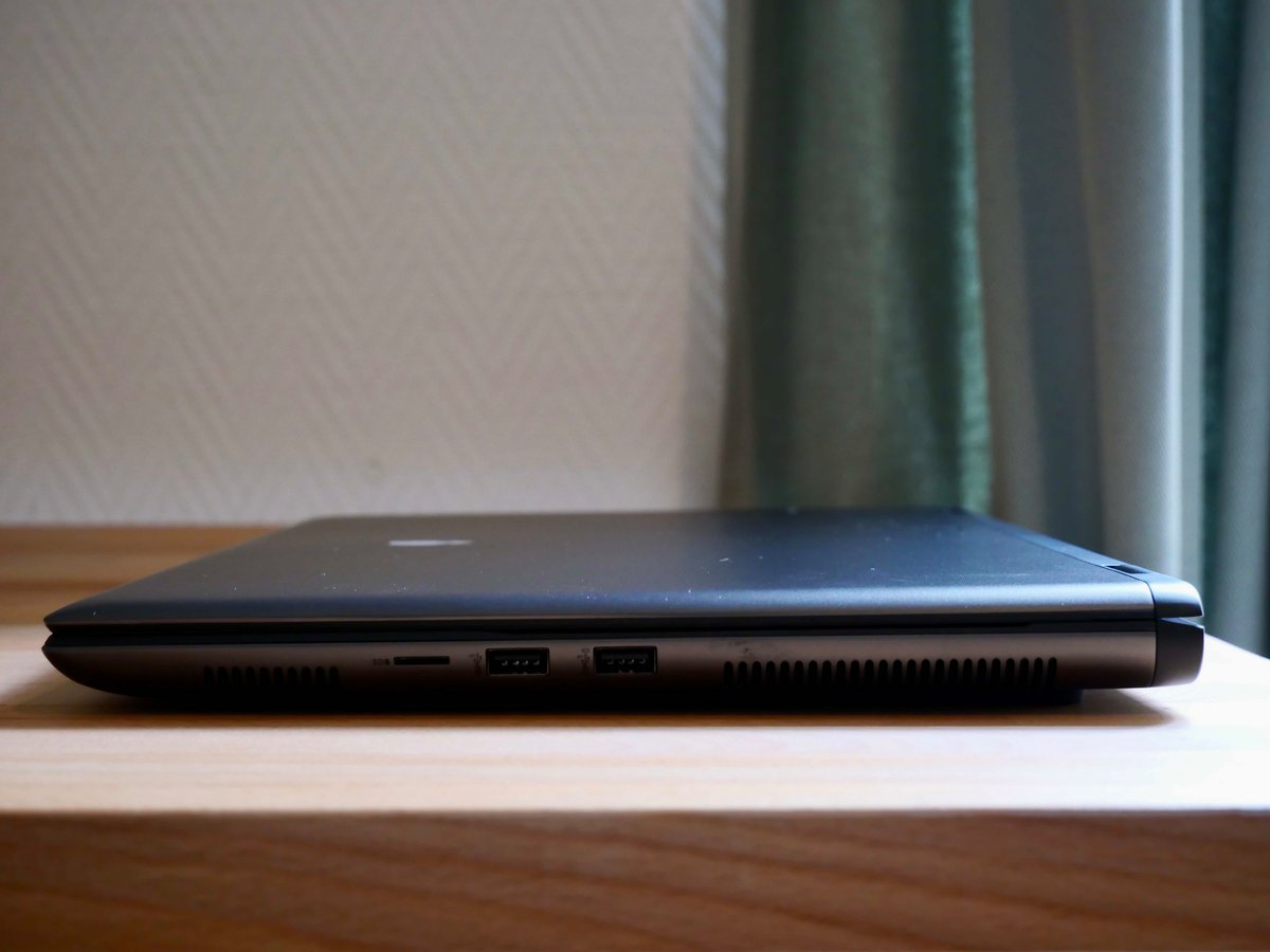 Alienware m16 R2