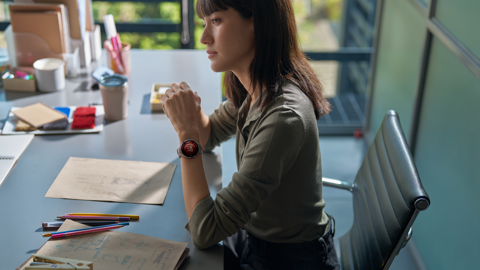 Les nouvelles HUAWEI WATCH 5 intègrent un capteur ECG, l’un des nombreux capteurs nouvelle génération proposés par la marque ©HUAWEI