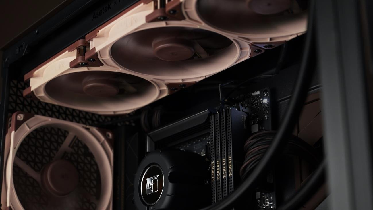 Noctua a bien sûr retenu des ventilateurs de son propre catalogue. ©Noctua
