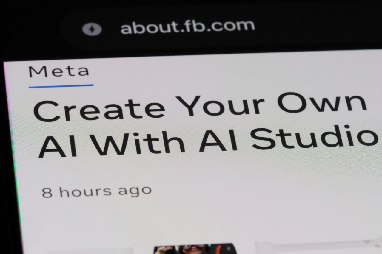 Meta AI Studio a été déployé en 2024 aux Etas-Unis et en Indonésie. Il permet de créer son propre chatbot - ©Robert Way / Shutterstock