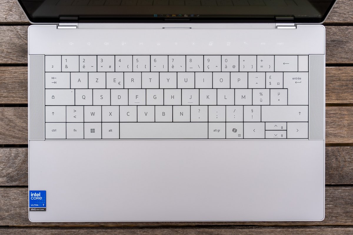 Le clavier "atypique" de ce modèle ne plaira pas à tout le monde... © Nathan Le Gohlisse pour Clubic