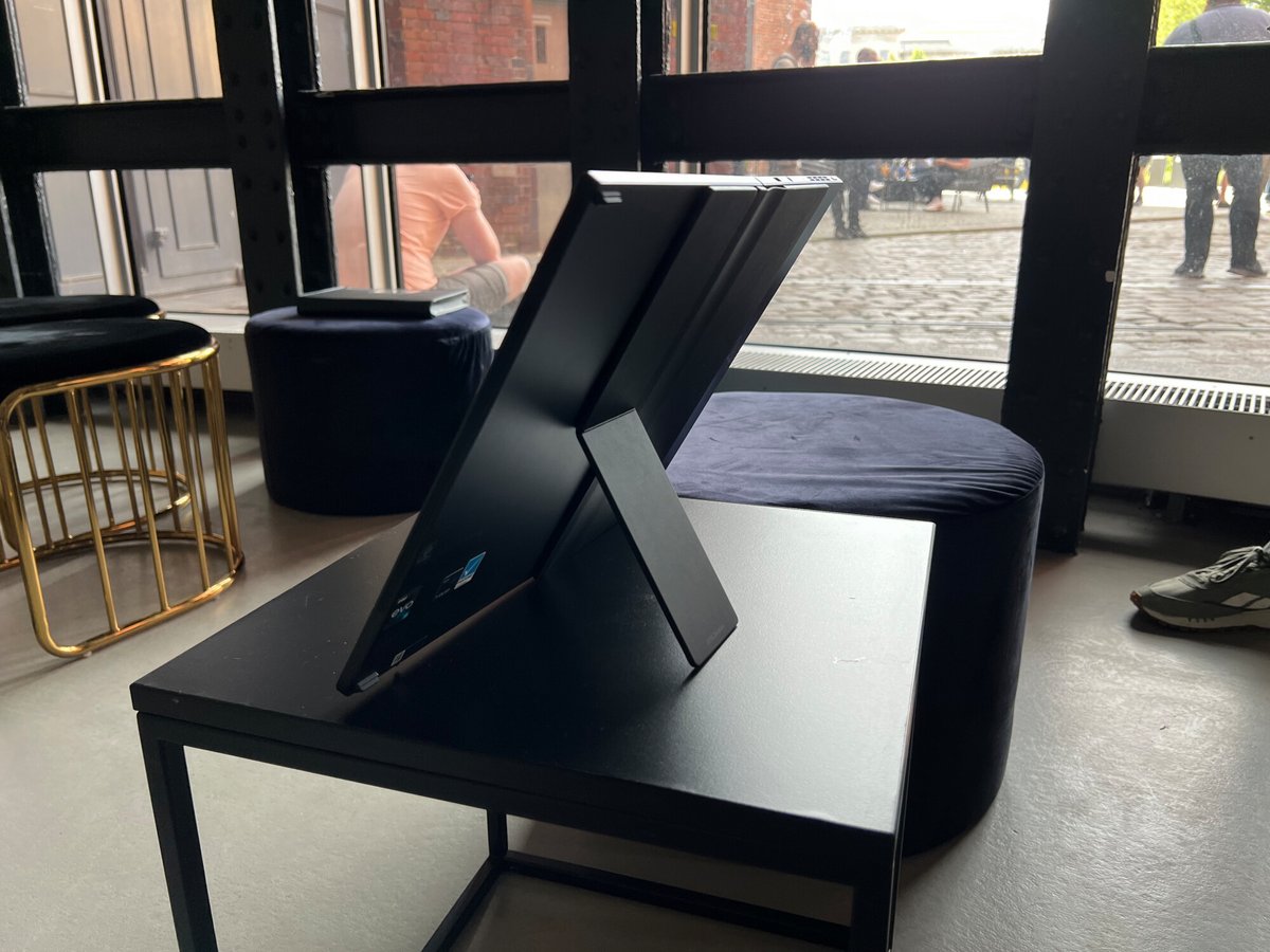 zenbook 17 fold oled