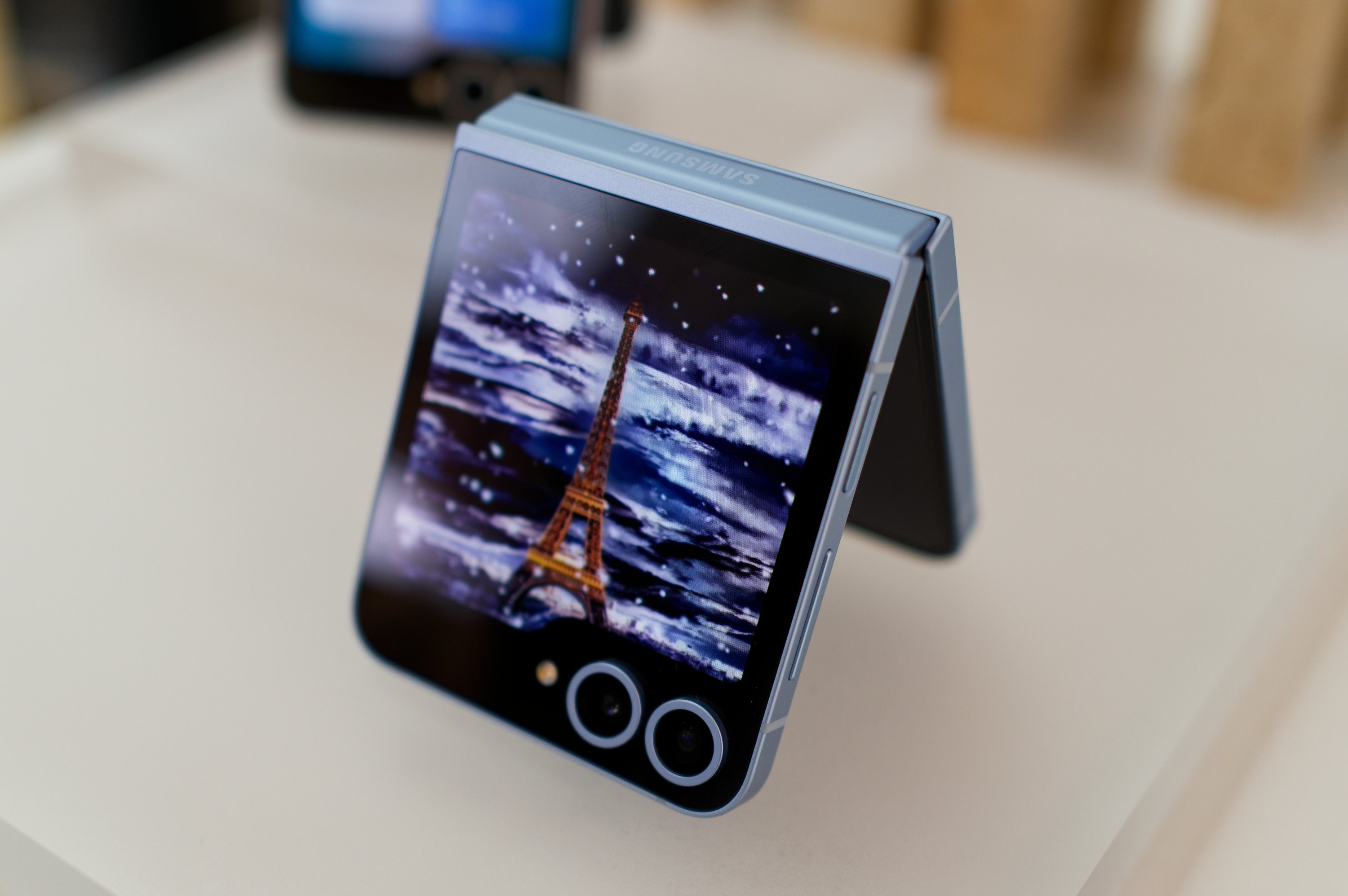 Le Galaxy Z Flip 6 © Marc Mitrani pour Clubic