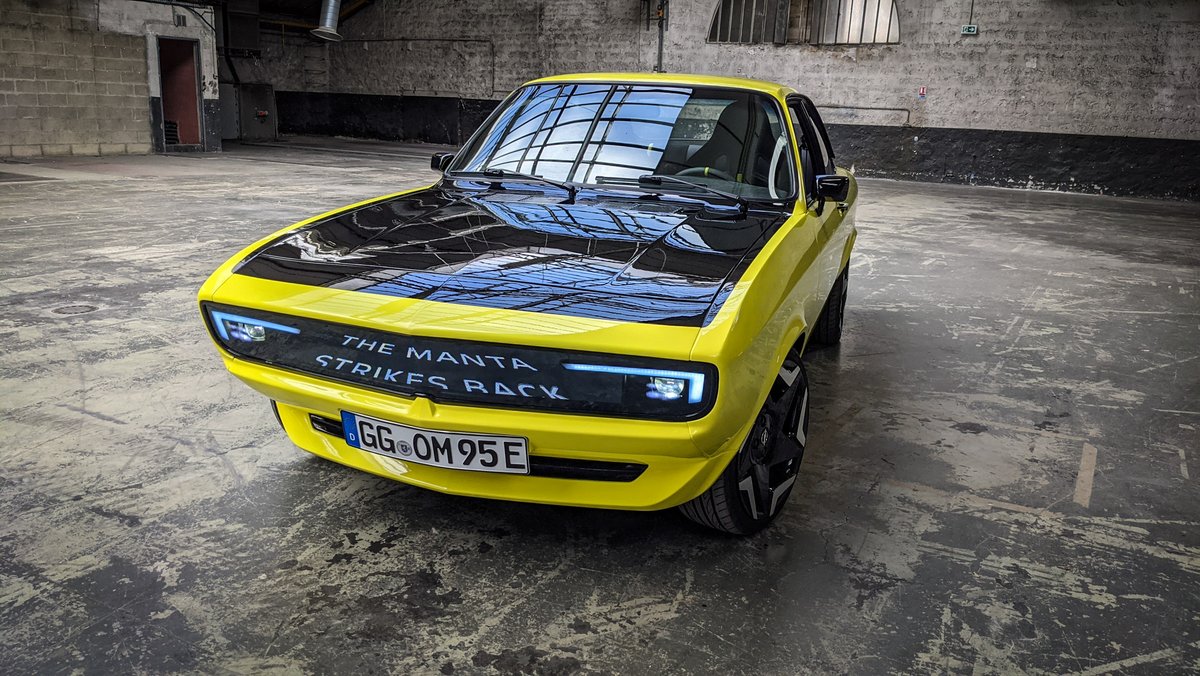 L'Opel Manta GSe ElektroMOD et sa calandre numérique personnalisable - D. Nogueira pour Clubic