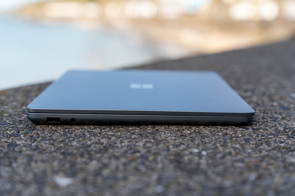 Microsoft Surface Laptop 13