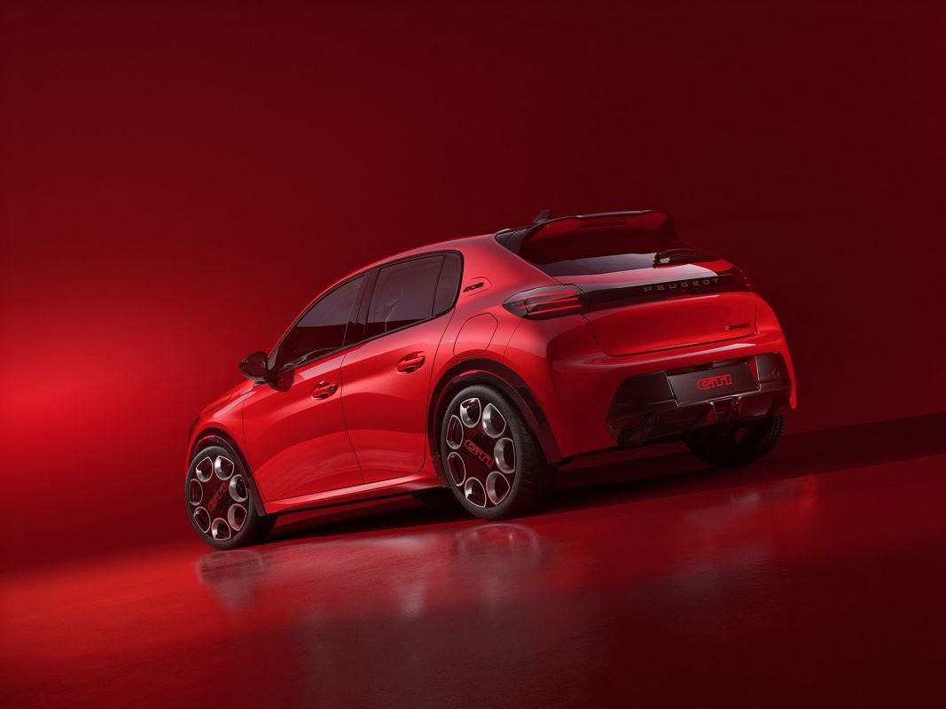 Joli popotin pour une électrique. ©Peugeot