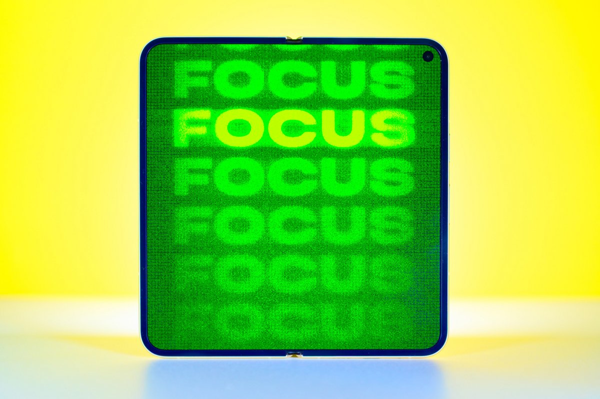 Google Pixel 10 Pro Fold côté face. ©Marc Mitrani pour Clubic